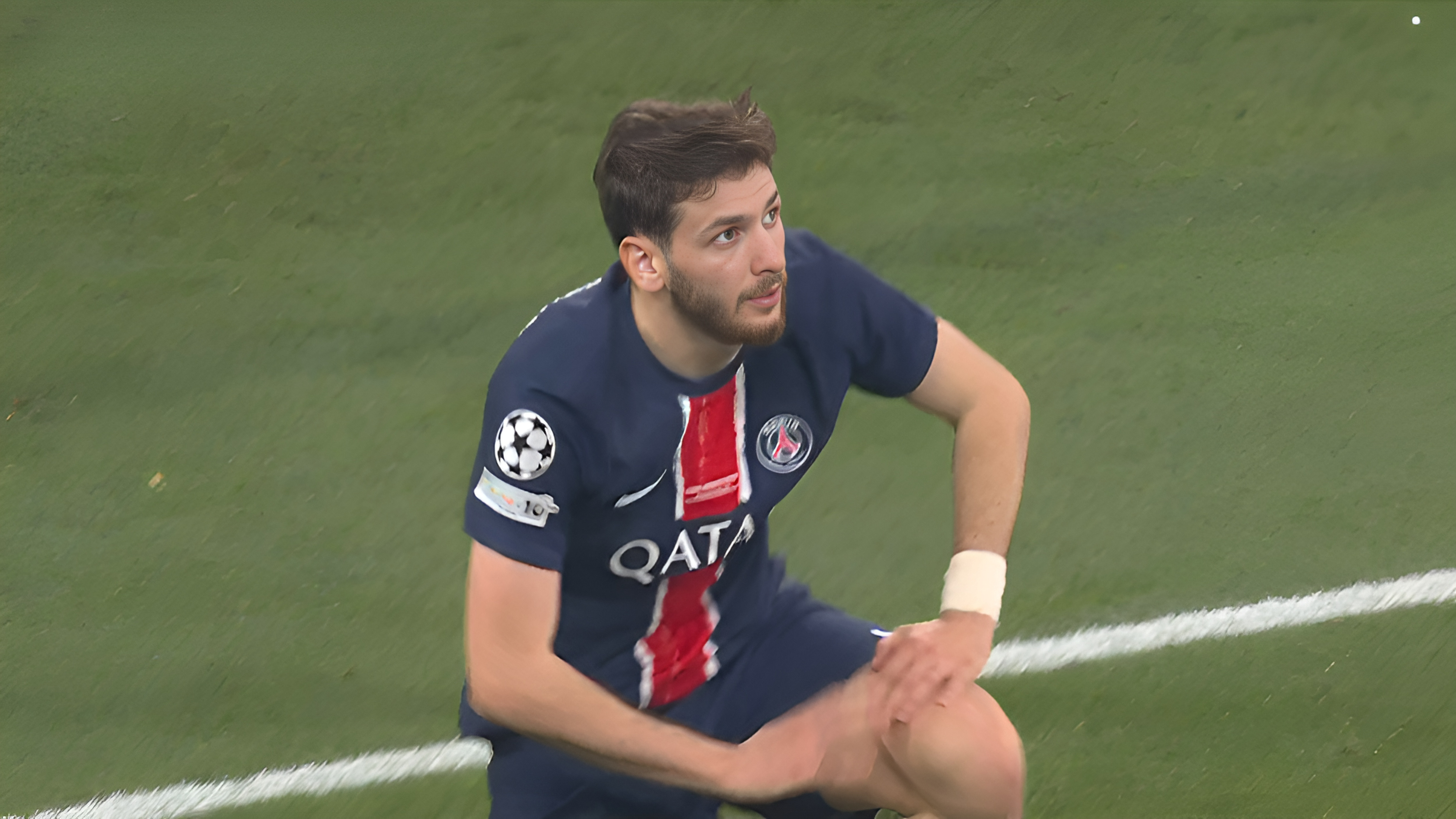 问鼎娱乐-窗口期突围战来临，巴黎圣日耳曼围绕国王杯伤情更新，球迷炸锅，资深球员宣示担当的简单介绍