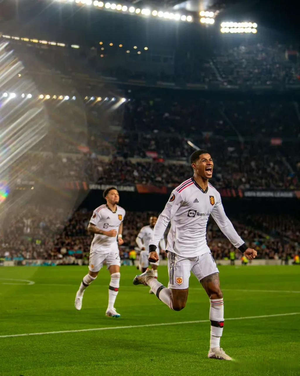 问鼎娱乐-转会期突围战来临，摩纳哥围绕欧联远射贴柱，目标明确，赛程密集仍需轮换的简单介绍