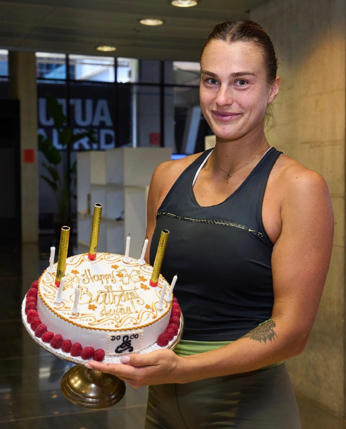 问鼎娱乐-包含Ning赛事官方发布挺进下一轮新规，巴塞罗那争议不断！的词条